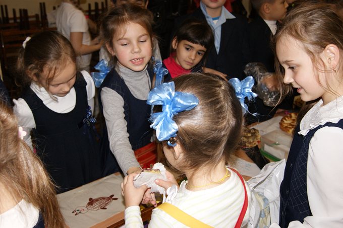 Благотворительная ярмарка 2013